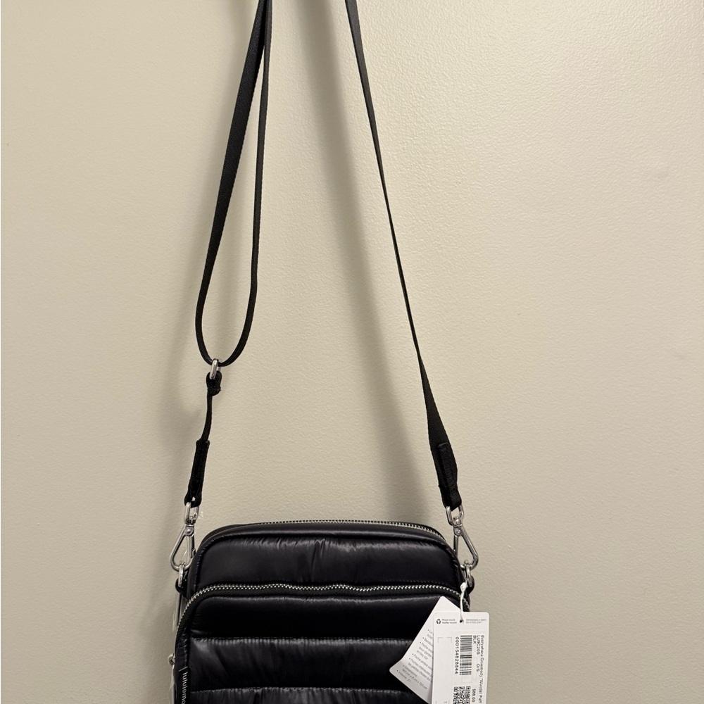 Lululemon Everywhere Crossbody
Wunder Puff